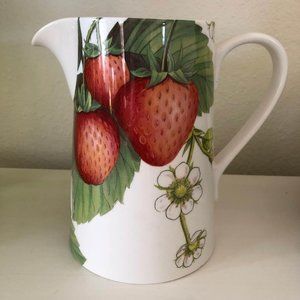 Portmeirion Eden Fruits Strawberries Large Pitcher 48 fl oz Porcelain